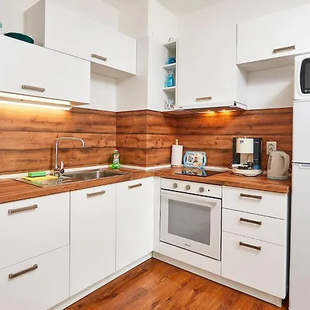 Apartment лазур с безплатен паркинг
